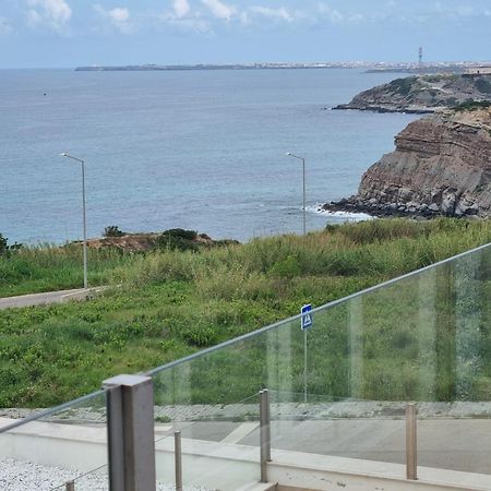 Ocean View Apartments ロウリニャン エクステリア 写真