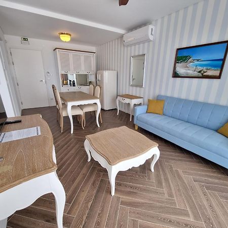 Ocean View Apartments ロウリニャン エクステリア 写真