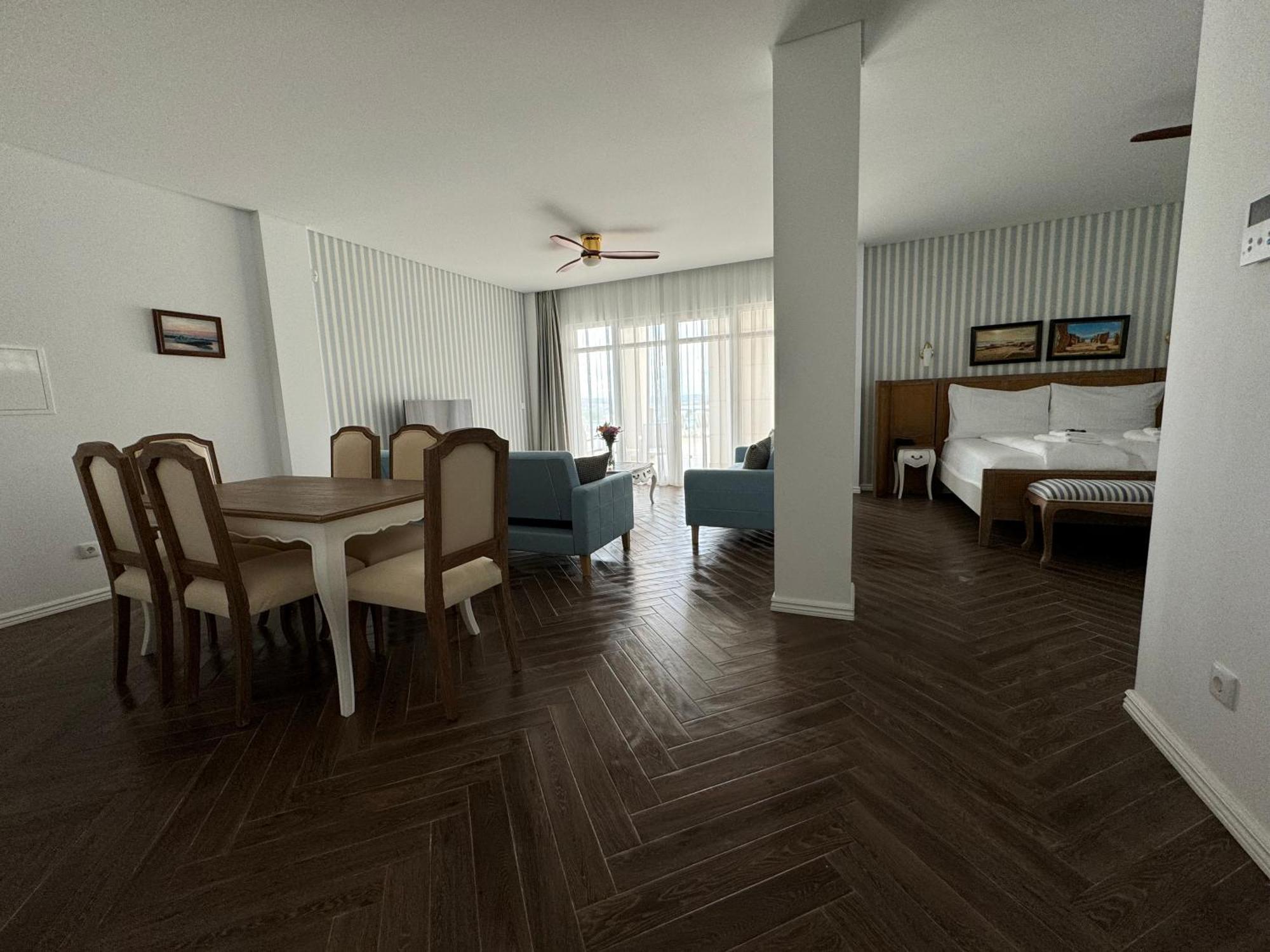 Ocean View Apartments ロウリニャン 部屋 写真