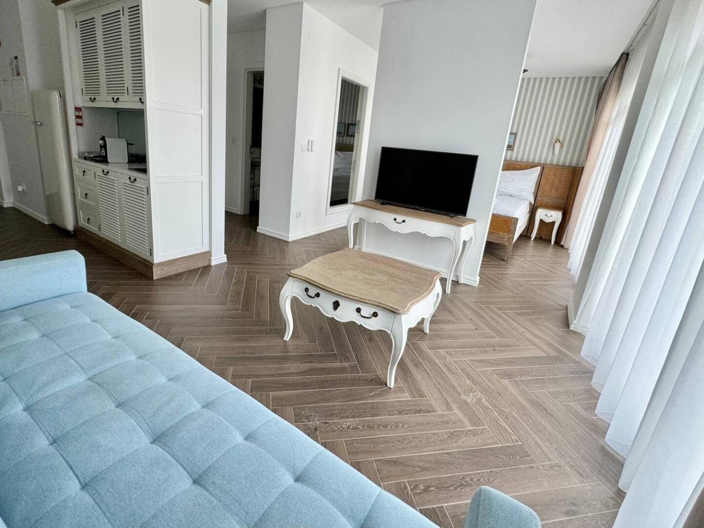 Ocean View Apartments ロウリニャン エクステリア 写真