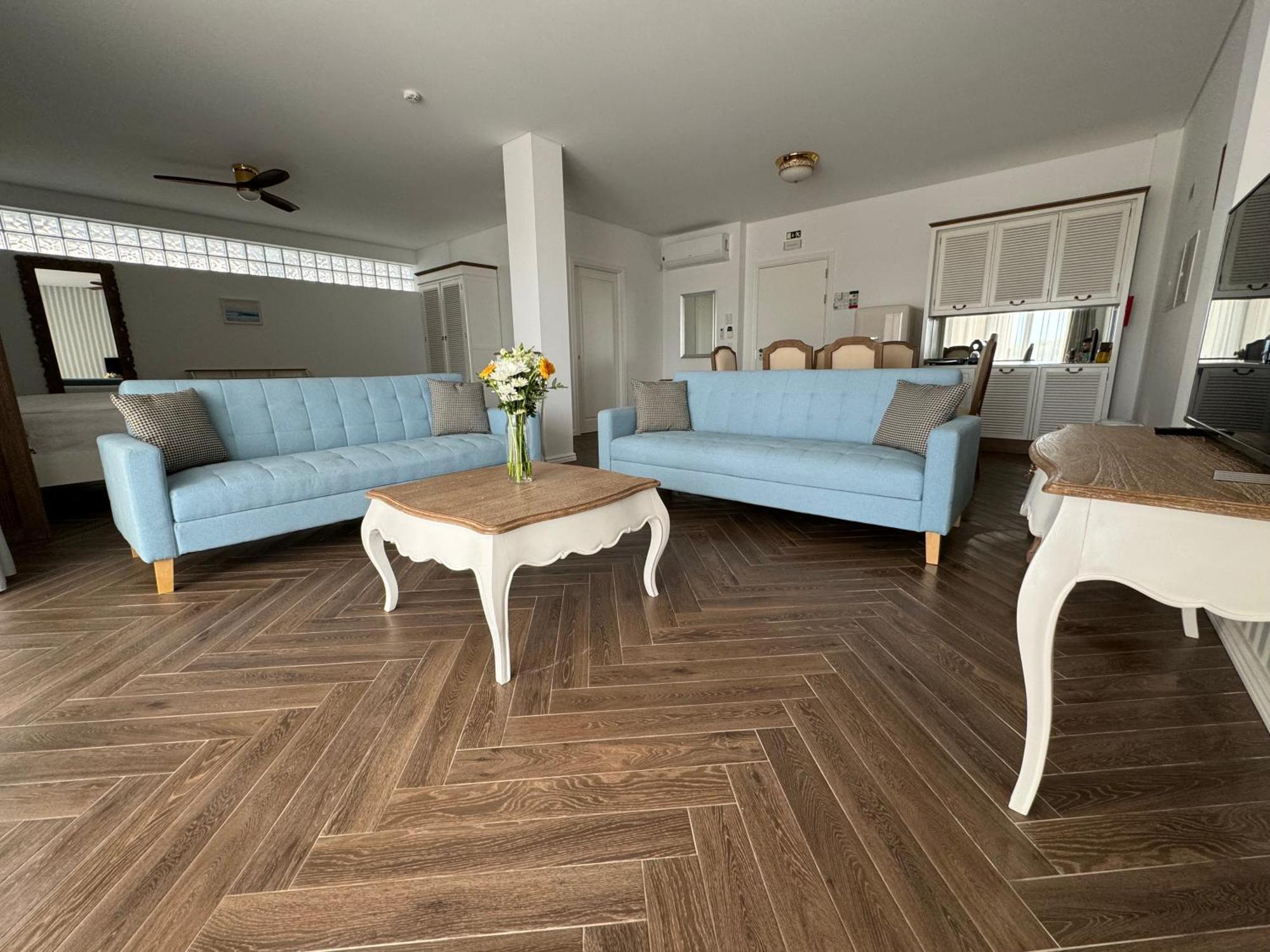 Ocean View Apartments ロウリニャン エクステリア 写真